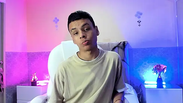 Xavier Fox    online show from 10.21.25