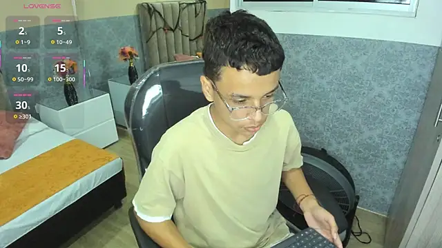 Xavier Fox    online show from 10.31.25