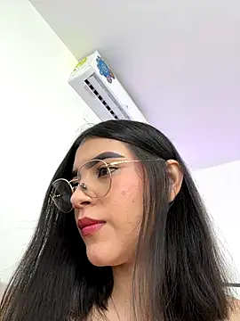 Julietalcl online show from 11.30.25