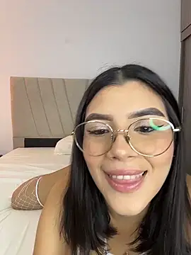 Snapshot of Julietalcl chatting on 02.25.26 Julietalcl online show from 02.25.26