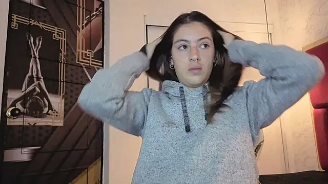 Snapshot of moon_winy chatting on 11.24.25 moon winy online show from 11.24.25