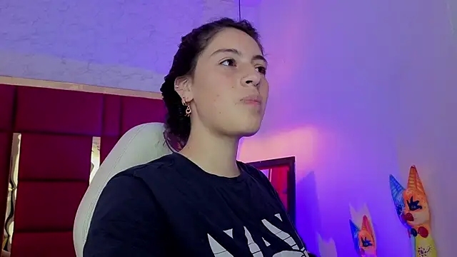 moon winy online show from 02.24.26