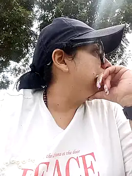 Snapshot of Lia_TabooMatureBbw chatting on 11.04.25 Lia TabooMatureBbw online show from 11.04.25