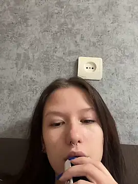 AngelaXSmile online show from 10.29.25