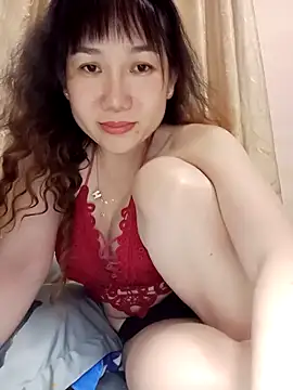 Snapshot of Ana-love2025 chatting on 10.24.25 Ana-love2025 online show from 10.24.25