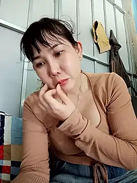 Snapshot of Ana-love2025 chatting on 10.31.25 Ana-love2025 online show from 10.31.25