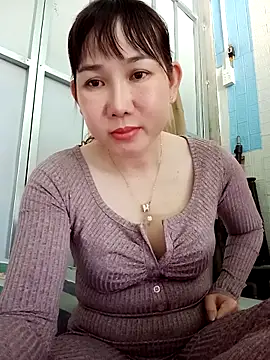 Snapshot of Ana-love2025 chatting on 11.20.25 Ana-love2025 online show from 11.20.25