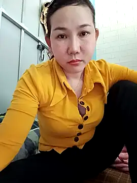 Snapshot of Ana-love2025 chatting on 11.21.25 Ana-love2025 online show from 11.21.25