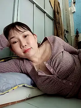 Snapshot of Ana-love2025 chatting on 12.04.25 Ana-love2025 online show from 12.04.25