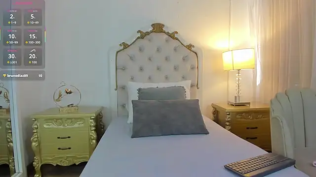 jessi lopez45 online show from 10.27.25