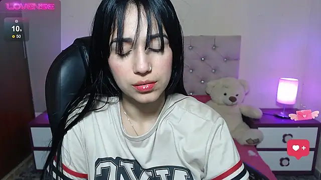 gabyy cute  online show from 11.17.25
