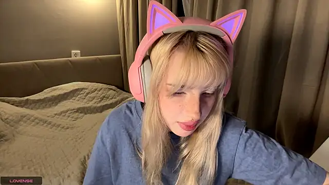 Milkmoriee online show from 11.01.25