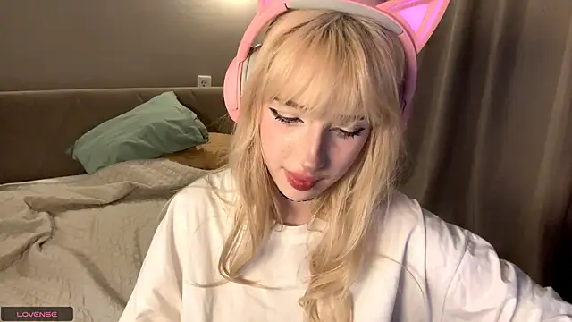 Milkmoriee online show from 11.11.25