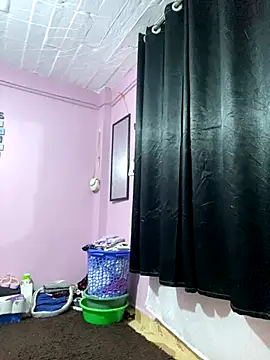 Phola Mapula online show from 11.30.25