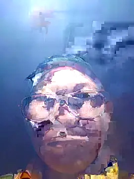 Snapshot of nui-show chatting on 10.25.25 nui-show online show from 10.25.25