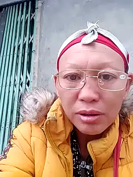 Snapshot of nui-show chatting on 11.02.25 nui-show online show from 11.02.25