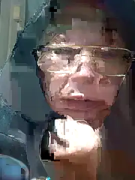 Snapshot of nui-show chatting on 11.16.25 nui-show online show from 11.16.25