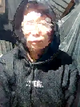 Snapshot of nui-show chatting on 11.20.25 nui-show online show from 11.20.25