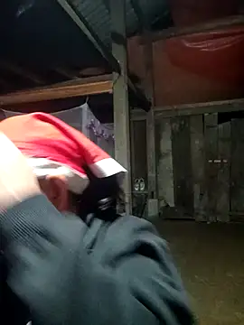 Snapshot of nui-show chatting on 12.03.25 nui-show online show from 12.03.25