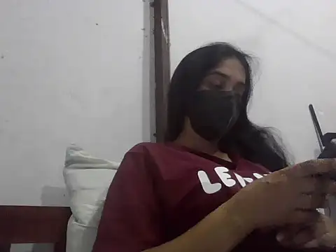 Snapshot of shainiasha1 chatting on 10.16.25 shainiasha1 online show from 10.16.25