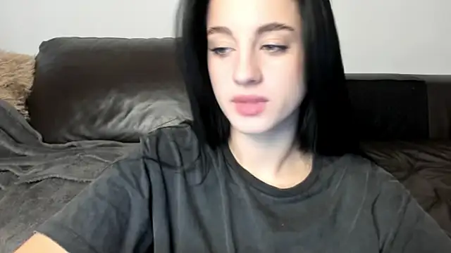 Snapshot of LexiSinnn chatting on 11.02.25 LexiSinnn online show from 11.02.25