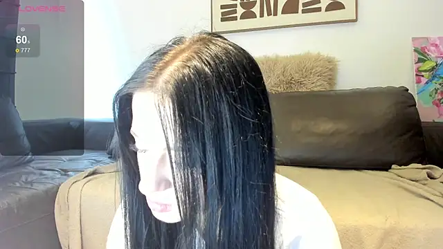 Snapshot of LexiSinnn chatting on 12.04.25 LexiSinnn online show from 12.04.25