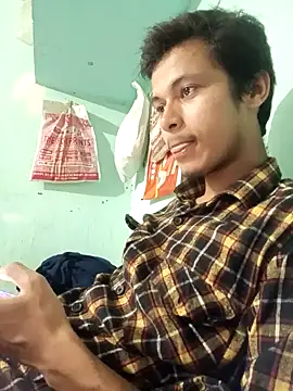 maxmishra18 online show from 10.25.25