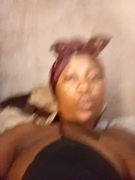 Bretbooty23 online show from 10.22.25