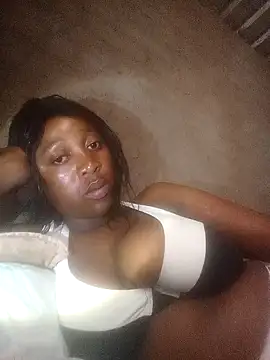 Bretbooty23 online show from 12.15.25