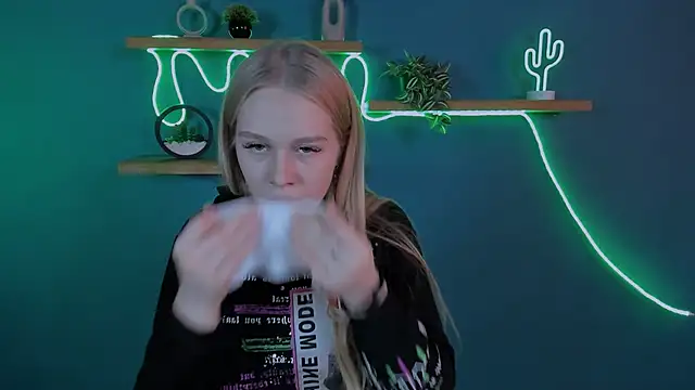 megan cold online show from 11.03.25