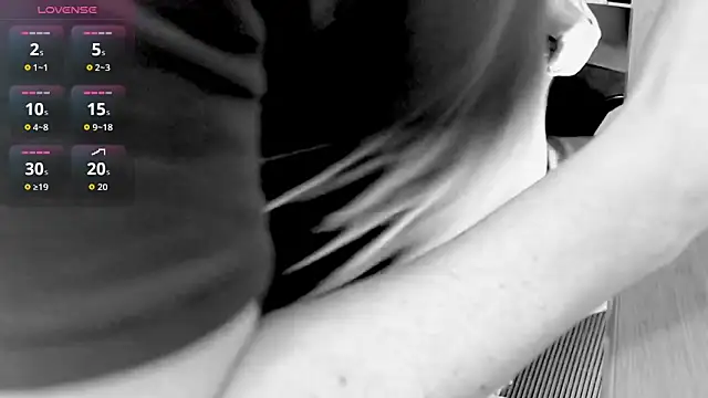 Snapshot of Mister_Majestic chatting on 11.17.25 Mister Majestic online show from 11.17.25