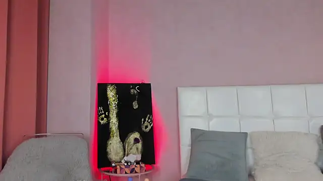 IzieCarter online show from 11.25.25