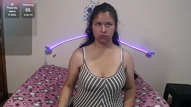 Snapshot of DANYXS chatting on 11.22.25 DANYXS online show from 11.22.25