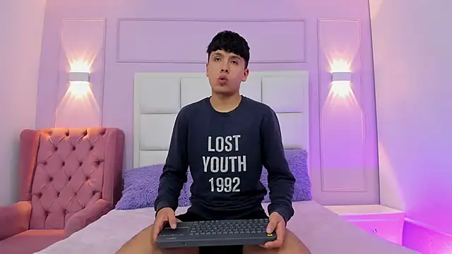 hoot booys  online show from 02.28.26