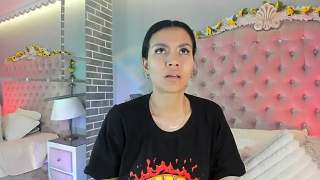 TanyaBello online show from 04.19.26