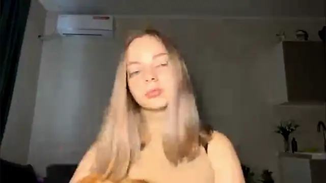 Snapshot of WrithenStub chatting on 11.11.25 WrithenStub online show from 11.11.25