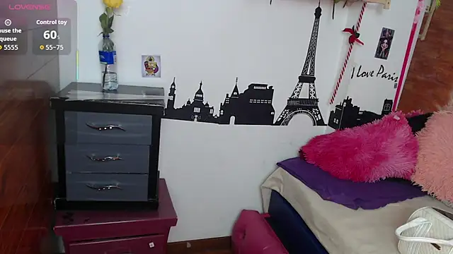 petite coral online show from 03.29.26