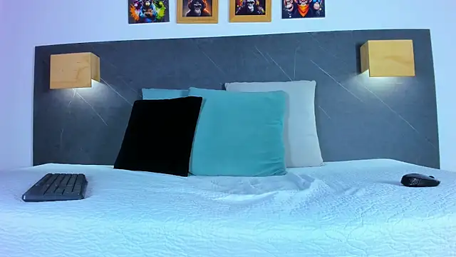 iamdoll online show from 02.19.26