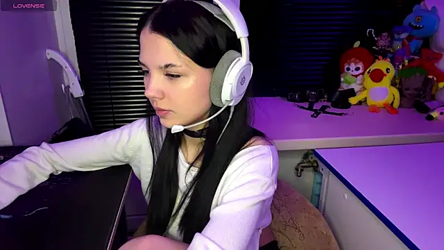 HanaMantanaDell online show from 10.21.25