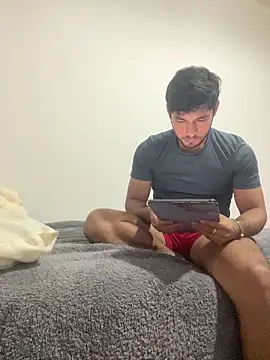 Twistermc11 online show from 10.21.25