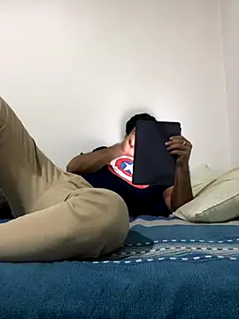 Twistermc11 online show from 10.25.25