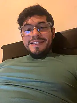 Twistermc11 online show from 10.28.25