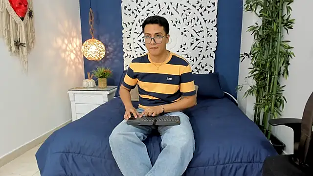 JohnBelRose online show from 10.25.25