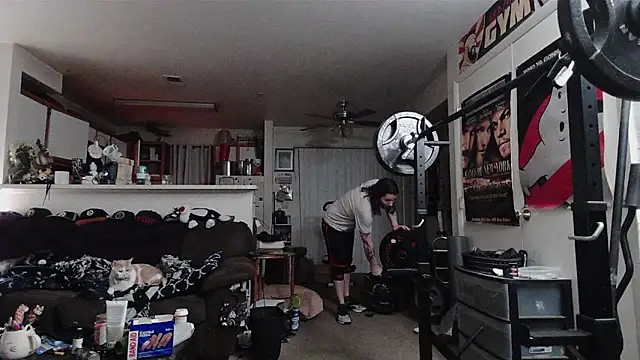 biggerisbetter12 online show from 02.02.26