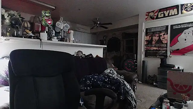 biggerisbetter12 online show from 03.19.26