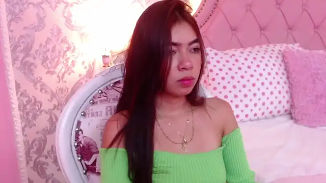 GabrielaSuarez online show from 10.26.25