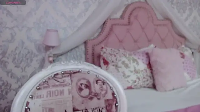 GabrielaSuarez online show from 10.30.25