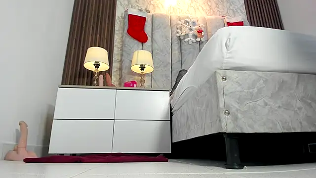 Snapshot of goddessfeetxx chatting on 12.02.25 goddessfeetxx online show from 12.02.25