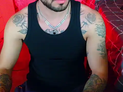Snapshot of Lucca_Silva chatting on 10.17.25 Lucca Silva online show from 10.17.25