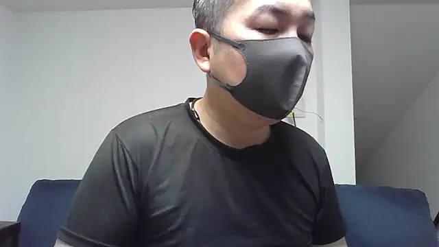 Snapshot of chinchinburabura chatting on 10.20.25 chinchinburabura online show from 10.20.25